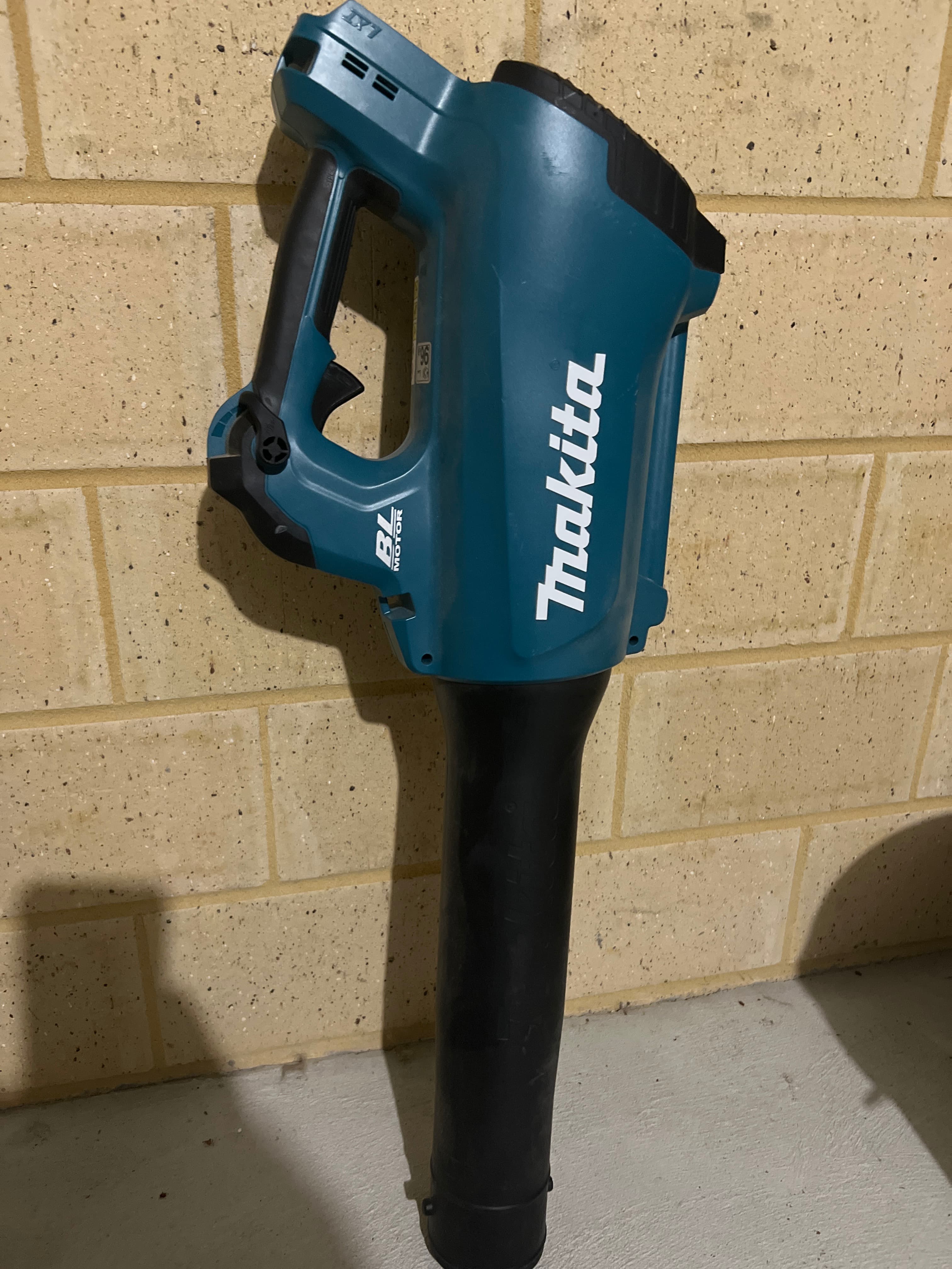 Leaf blower 18 V